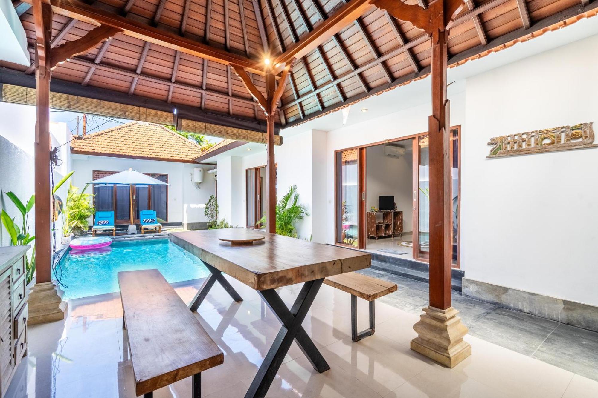 4-Bedroom Pool Villa Near Seminyak Center Exterior foto